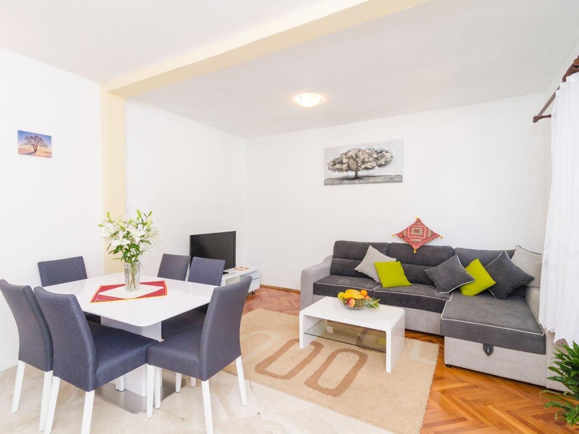 Villa Dalmatian Gem - Two-Bedroom Villa With Terrace And Swimming Pool Груда Экстерьер фото